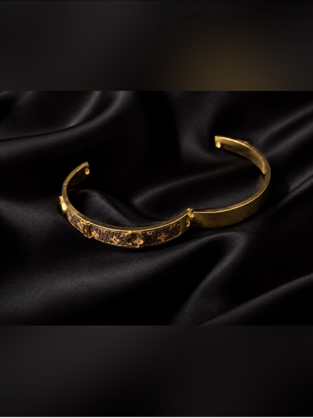 18K Gold and Brown Monogram Hinged Bangle Bracelet - Picture 5 of 8